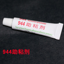 20斤重的笔记本!Durabook推出三屏加固工作站:自带三块1200尼特屏幕