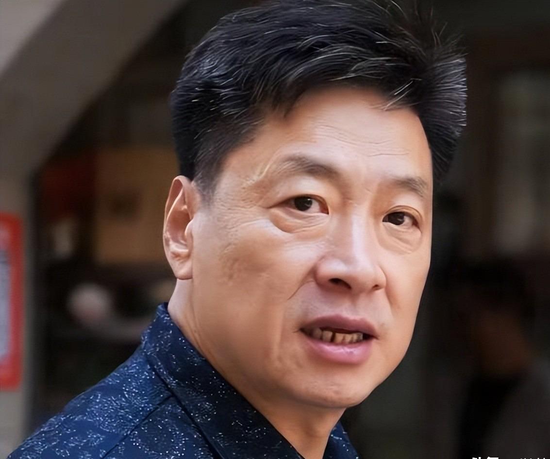 2026 年 6000 元旗舰机型怎么选  小米 18 Pro 综合体验拆解